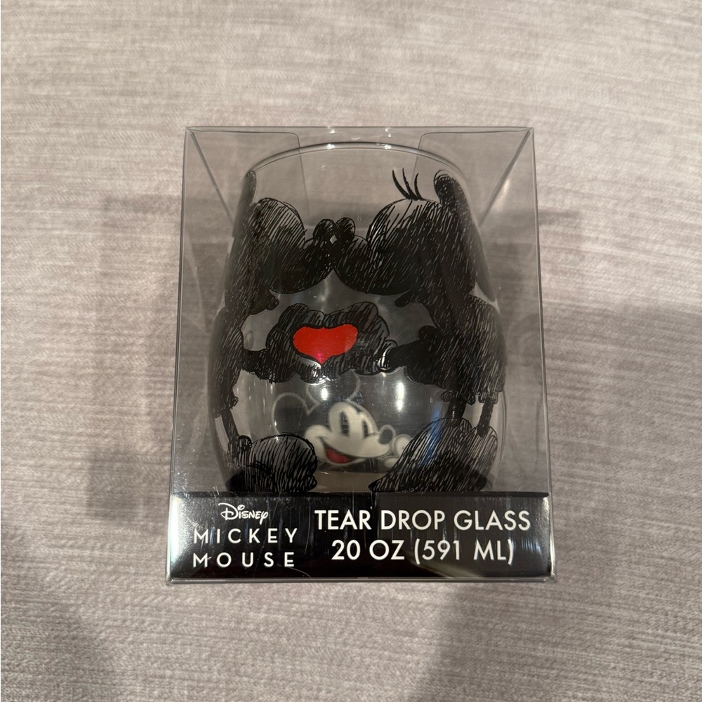 BRAND NEW Disney Mickey Mouse Minnie Mouse Wine Glass